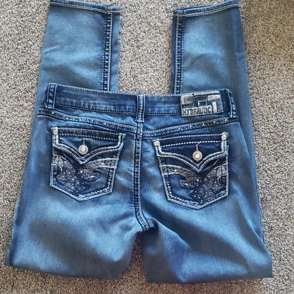 Low Rise Straight Leg Jeans - Picture 4 of 4